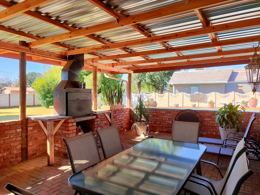 3 Bedroom Property for Sale in Meiringspark North West